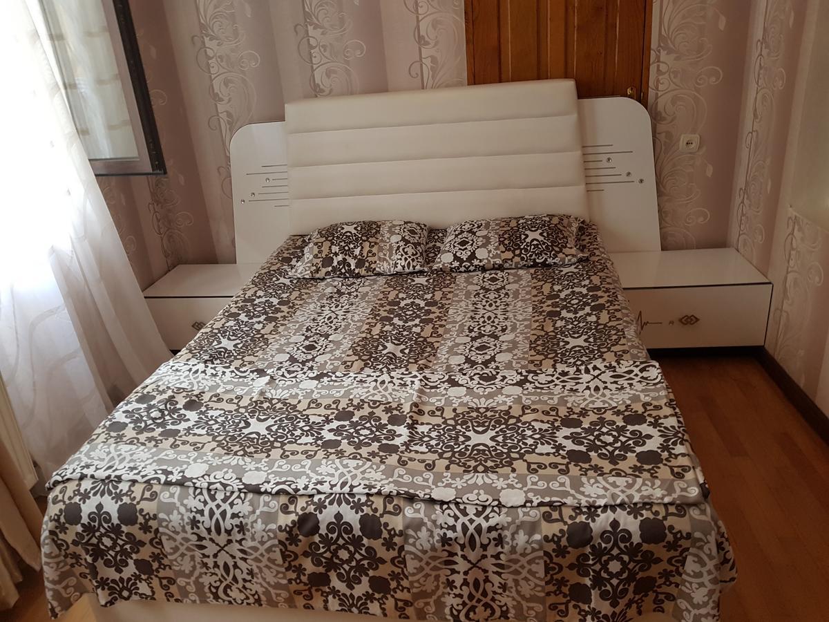 באטומי Apartments Cira מראה חיצוני תמונה